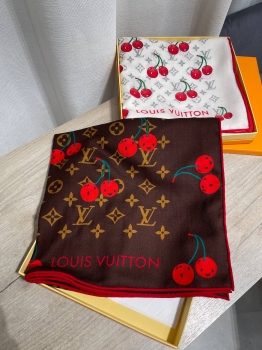Платок Louis Vuitton Артикул BMS-147749. Вид 1