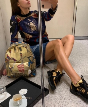 Свитер женский Chanel Артикул BMS-40170. Вид 2