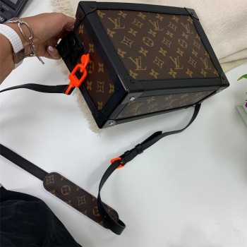 Сумка женская Louis Vuitton  Артикул BMS-40027. Вид 4