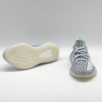 Кроссовки женские Adidas Yeezy Boost  Артикул BMS-40714. Вид 2