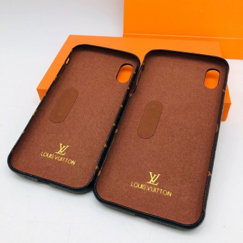 Чехол на iPhone  Louis Vuitton Артикул BMS-40960. Вид 3