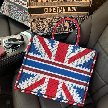 Сумка женская DIOR BOOK TOTE Christian Dior Артикул BMS-41181. Вид 2