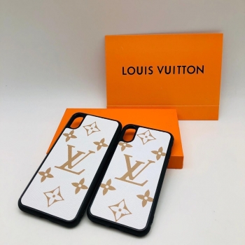 Чехол на iPhone  Louis Vuitton Артикул BMS-40959. Вид 1