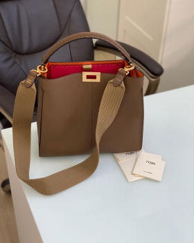 Сумка женская PEEKABOO X-LITE   Fendi Артикул BMS-40629. Вид 4