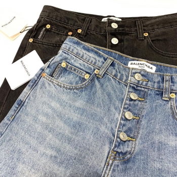Джинсы женские  Balenciaga Артикул BMS-42432. Вид 2