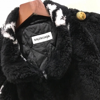 Пальто Balenciaga Артикул BMS-45421. Вид 3
