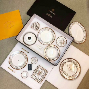 Столовый сервиз Versace Артикул BMS-46037. Вид 1