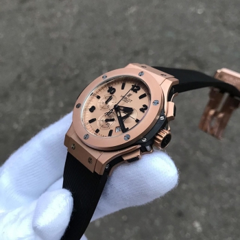 Часы  Hublot Артикул BMS-45960. Вид 2