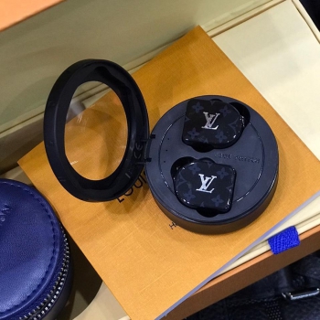 Беспроводные наушники Louis Vuitton Артикул BMS-47180. Вид 1