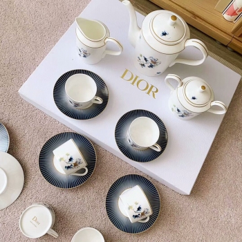 Сервиз чайный Christian Dior Артикул BMS-46707. Вид 2