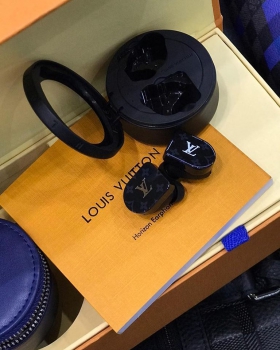 Беспроводные наушники Louis Vuitton Артикул BMS-47180. Вид 2