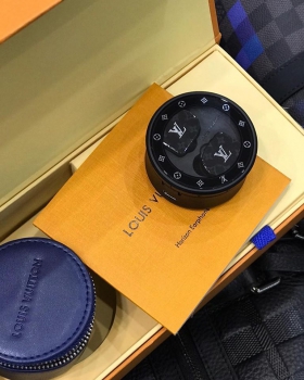 Беспроводные наушники Louis Vuitton Артикул BMS-47180. Вид 3