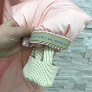 Куртка женская Prada Артикул BMS-45665. Вид 3