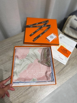 Платок Hermes Артикул BMS-147158. Вид 1