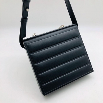 Сумка женская BAULETTO MINI IN VITELLO BUTTER IMBOTTITO Bottega Veneta Артикул BMS-47657. Вид 3