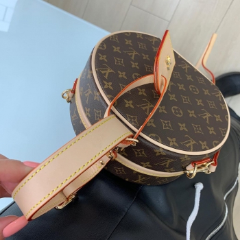 Сумка женская  Louis Vuitton  Артикул BMS-47991. Вид 2
