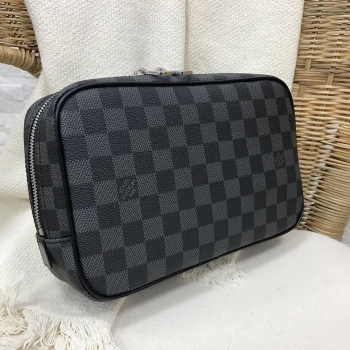 Мужская косметичка  Louis Vuitton Артикул BMS-49663. Вид 1