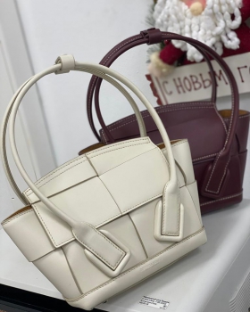 Сумка женская Bottega Veneta Артикул BMS-49695. Вид 1