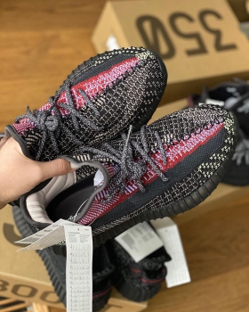  Кроссовки женские Adidas Yeezy Boost Артикул BMS-51325. Вид 3