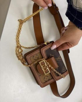 Поясная сумка Louis Vuitton Артикул BMS-51357. Вид 1