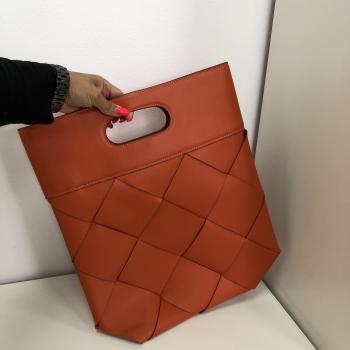 Сумка женская TOTE BAG Bottega Veneta Артикул BMS-41237. Вид 2