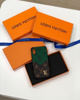 Чехол  Louis Vuitton Артикул BMS-51394. Вид 1
