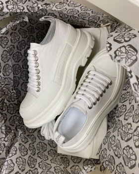Кроссовки женские Alexander McQueen Артикул BMS-50428. Вид 1
