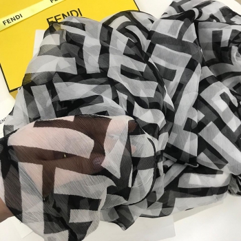 Платок  Fendi Артикул BMS-51563. Вид 2