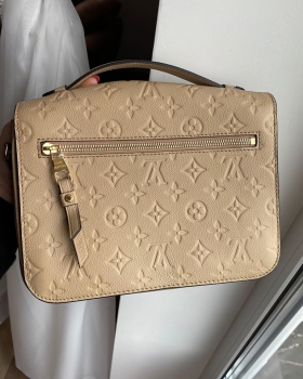 Сумка женская Pochette Metis  Louis Vuitton Артикул BMS-39629. Вид 2