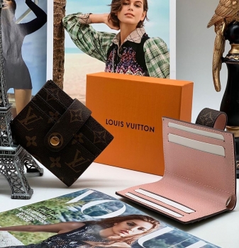 Визитница  Louis Vuitton Артикул BMS-54813. Вид 1