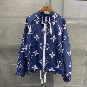  ПАРКА С ПРИНТОМ MONOGRAM  ESCALE Louis Vuitton Артикул BMS-55130. Вид 1