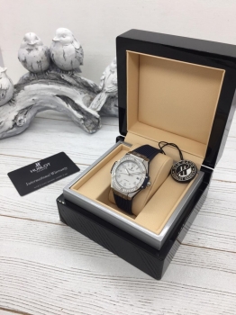 Часы женские Hublot Артикул BMS-32456. Вид 3