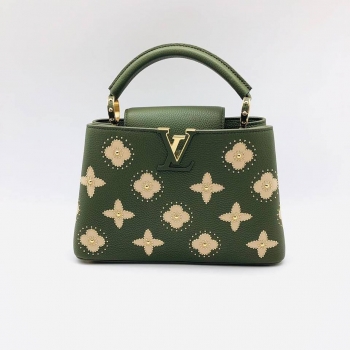 Сумка женская CAPUCINES BB Louis Vuitton Артикул BMS-33558. Вид 1