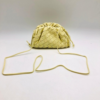 Сумка женская Pouch Bottega Veneta Артикул BMS-42862. Вид 1