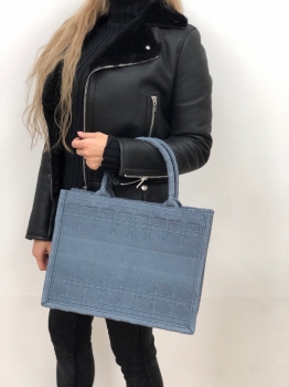 Сумка женская Book Tote Toile de Jouy Christian Dior Артикул BMS-47822. Вид 1