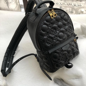 Рюкзак женский  Louis Vuitton Артикул BMS-31240. Вид 1