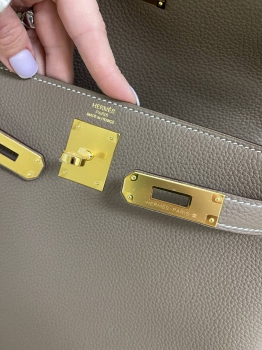 Сумка женская Kelly, 28, Togo, GHW Etoupe color Hermes Артикул BMS-109393. Вид 3