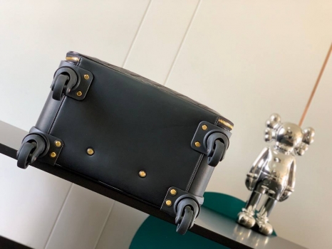 Чемодан 51+7/38/22см Chanel Артикул BMS-117697. Вид 4