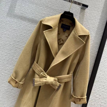 Пальто  Louis Vuitton Артикул BMS-120510. Вид 3