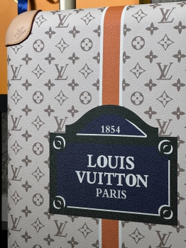 Чемодан Louis Vuitton Артикул BMS-120800. Вид 2