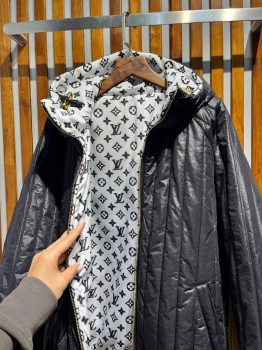 Куртка двусторонняя  Louis Vuitton Артикул BMS-120833. Вид 3