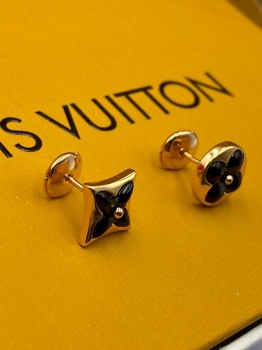 Пусеты Louis Vuitton Артикул BMS-121280. Вид 2