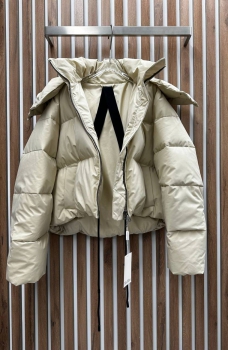 Пуховик  Max Mara Артикул BMS-122120. Вид 2