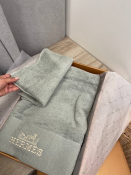 Комплект из трёх полотенец  Hermes Артикул BMS-129190. Вид 4