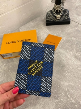 Обложка на паспорт Louis Vuitton Артикул BMS-131275. Вид 5