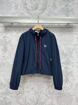 Костюм женский  Miu Miu Артикул BMS-131383. Вид 3