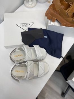 Сандалии  Prada Артикул BMS-131436. Вид 2