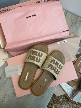 Шлепанцы Miu Miu Артикул BMS-131485. Вид 1