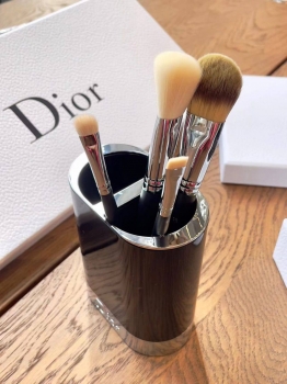 Набор кистей для макияжа  Christian Dior Артикул BMS-131545. Вид 1