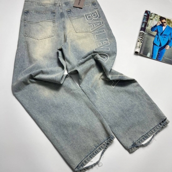 Джинсы Balenciaga Артикул BMS-131634. Вид 3